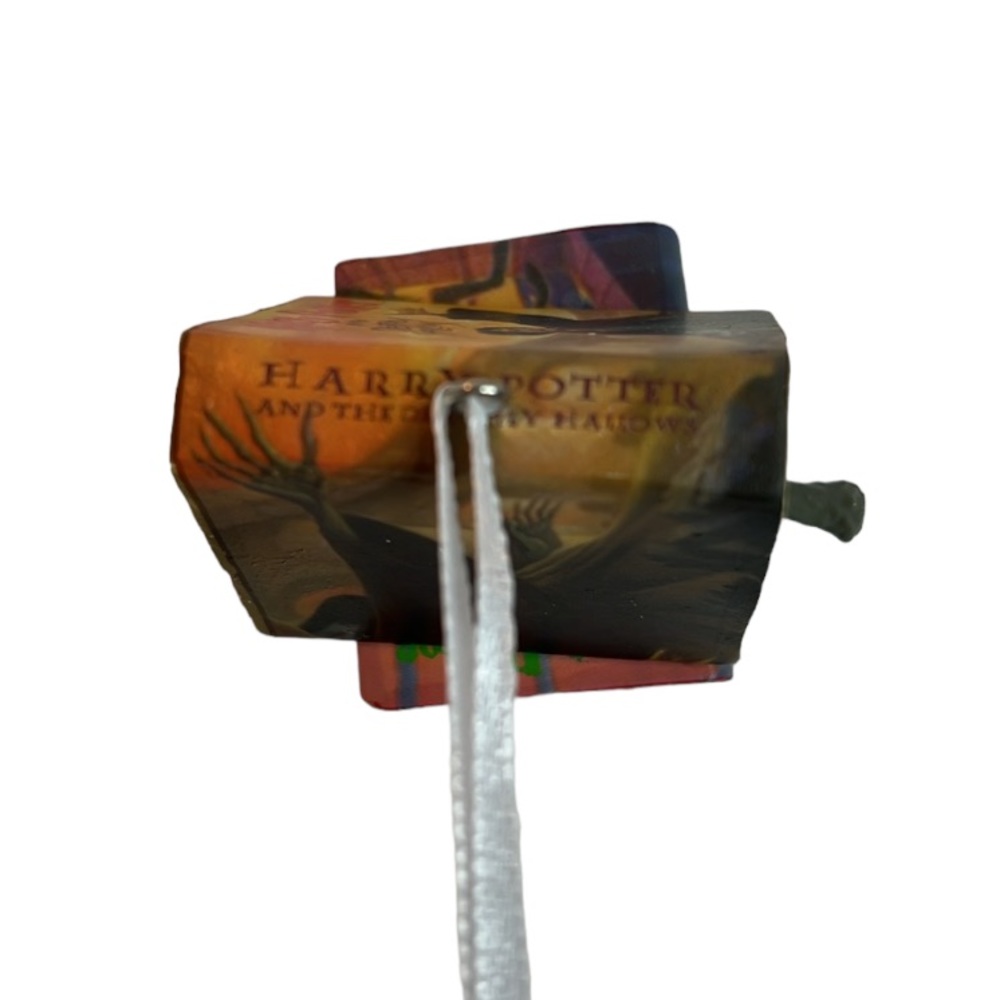 Hallmark Ornament Harry Potter Stacked BOOKS AND WAND Christmas Ornament - Picture 12 of 12